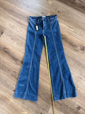 Paige Women's Genevieve Laredo Flared Jeans with Contrast Topstitching Size 31